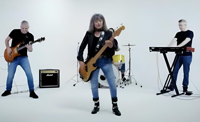 Suti Kvatro, screenshot