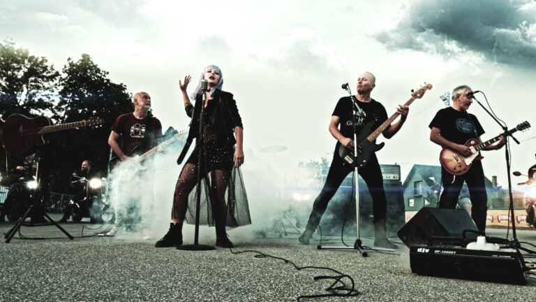 Adrenalica singlom “Ponoć” donosi priču o modernoj Pepeljugi