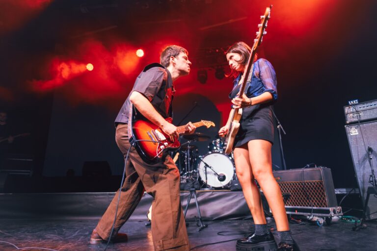 Svi detalji beogradskog koncerta benda KOIKOI: Dođite, jer – u hangaru je ljubav