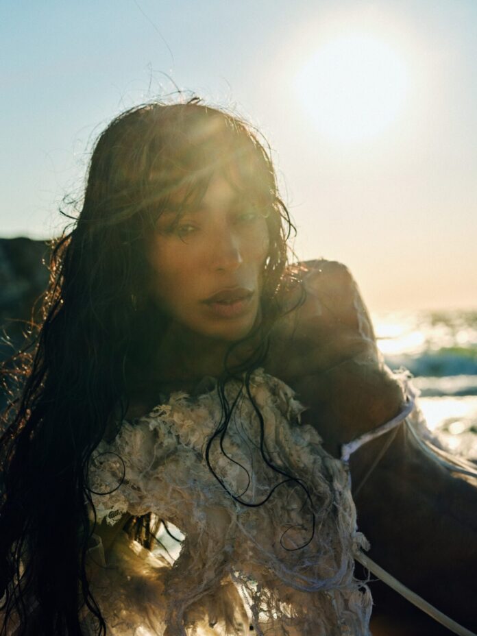 Loreen_press photo_CREDIT CHARLI LLUNG (Custom)