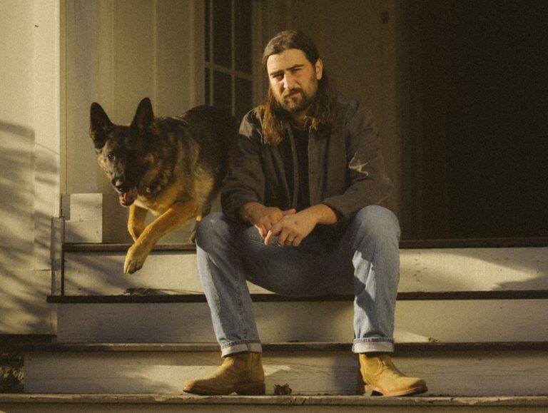 Novi singl Noe Kejna “Porch Light” odmah stigao na #1 Spotify top lista, album “The Great Divide” izlazi 24. aprila