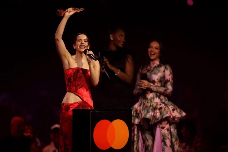 46. BRIT Awards po prvi put u Mančesteru, omaž Oziju, Noel Galager cenzurisan
