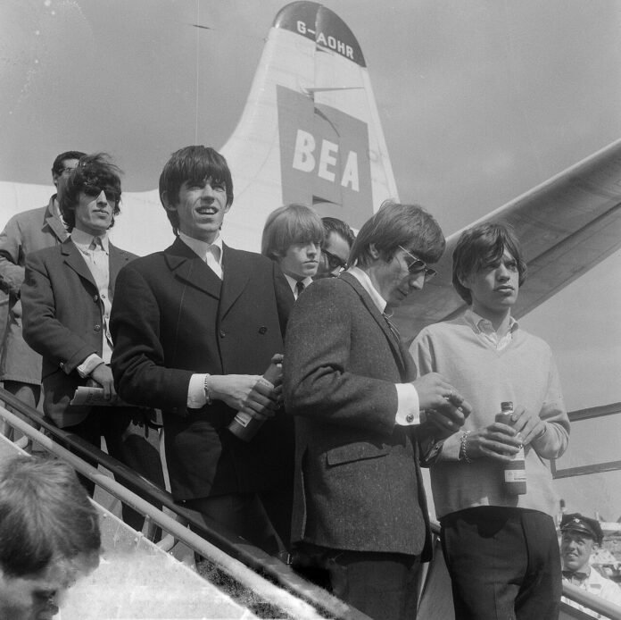 Aankomst_van_de_Rolling_Stones_op_Schiphol,_Bestanddeelnr_916-7420