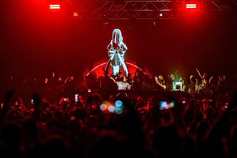 EXIT festival No Sleep žurkom u Hangaru, sa više od 5.500 rejvera, otpočeo svetsku turneju