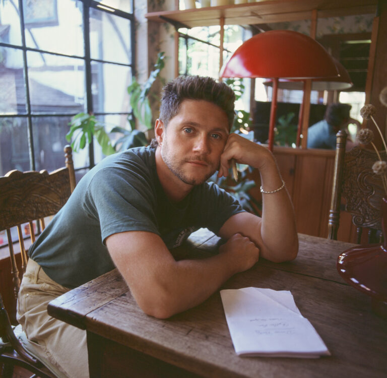 Najl Horan objavio video singl “Little More Time“ s predstojećeg albuma