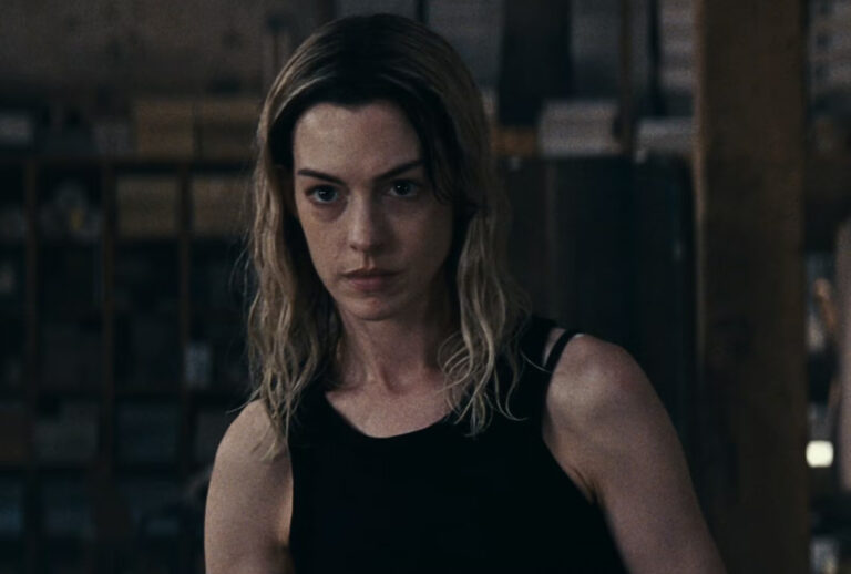 En Hatavej briljira u filmu “Mother Mary” kao pop zvezda na ivici nervnog sloma… pogledajte trejler