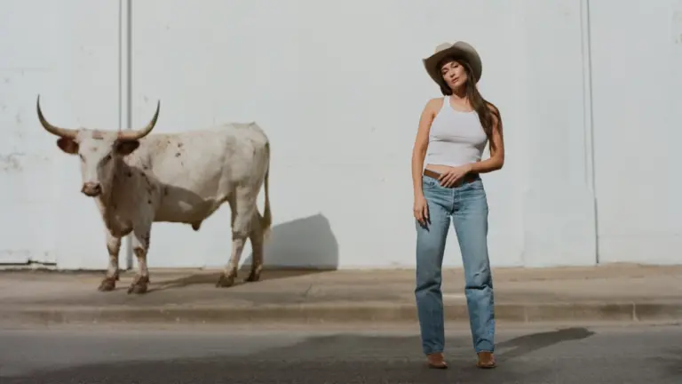 Kejsi Masgrejvs objavila singl “Middle of Nowhere” kojim najavljuje novi, istoimeni album