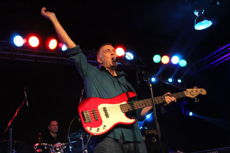 Aleksandar Đukić (Monday Blues Band) pred koncert u DOB-u: Ne sviramo pesme u koje ne verujemo…