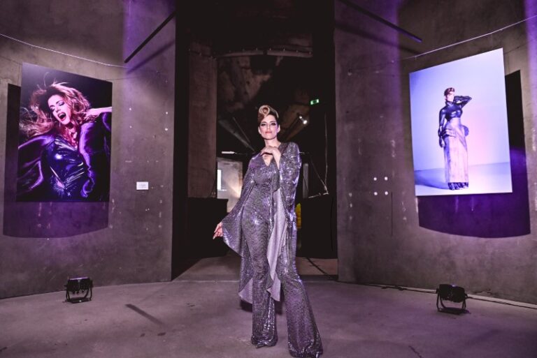Cosmic Delivery… Zoe Kida na neobičan način promovisala novi album