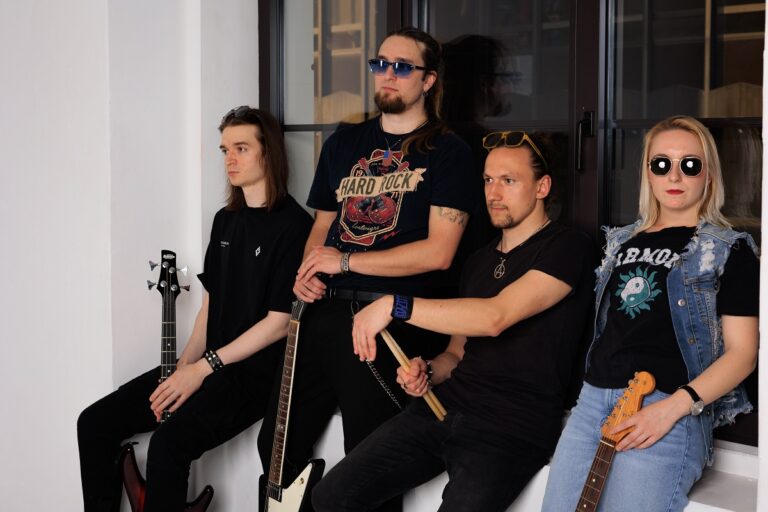Ricky Loud objavili “Lower Than Underground”, album o svetu opsednutom slavom