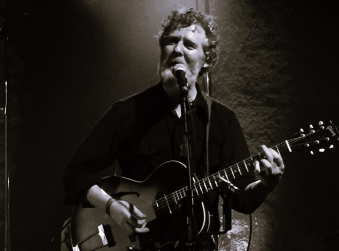 Glen_Hansard_-_Live_at_Vicar_Street1