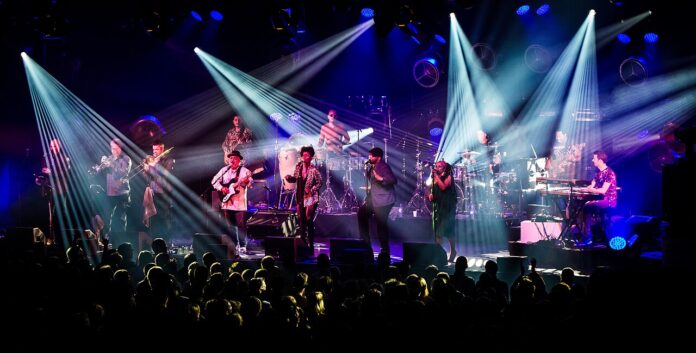 Incognito_-_Leverkusener_Jazztage_2016-AL3944