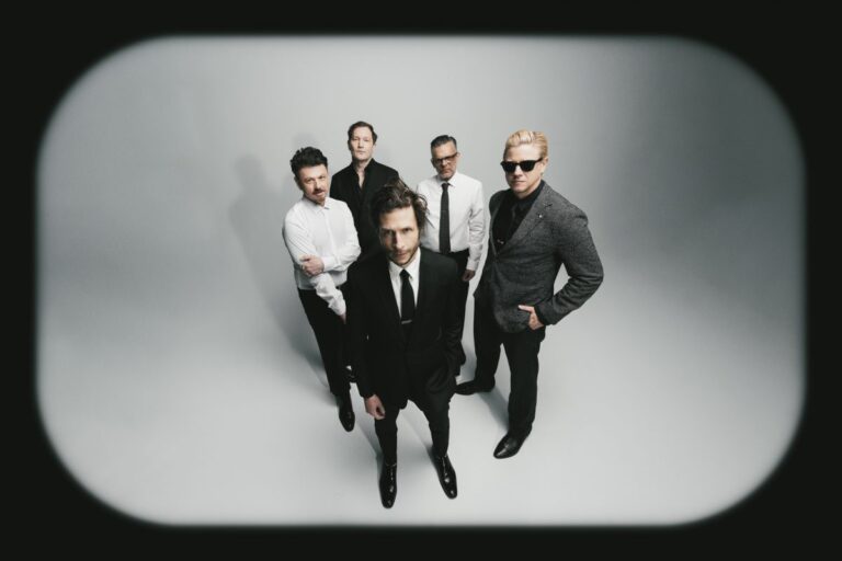 Grupa Interpol predstavila “Iron City”, razglednicu iz mračnog Njujorka