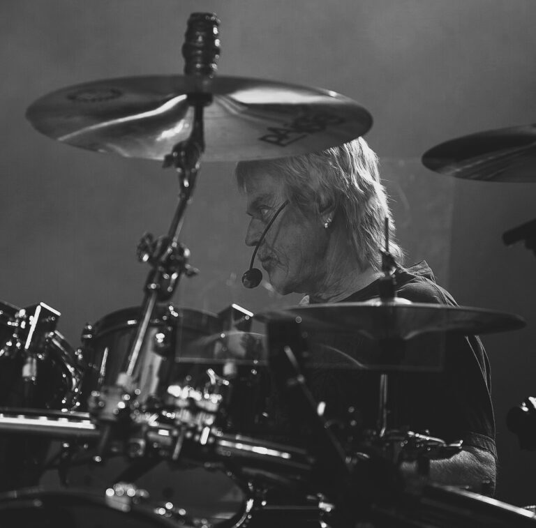 Preminuo legendarni Frenk Berd, bubnjar ZZ Top…