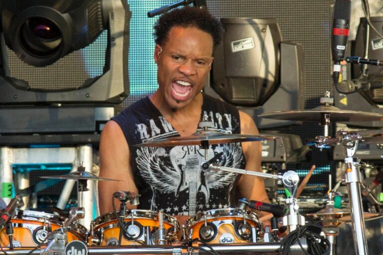 Džon Paris, bubnjar Earth, Wind & Fire u indukovanoj komi…