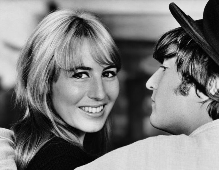 Večera koju niko nije pojeo… Kako je jedna neverovatna reakcija Sintije Lenon dovela do jednog od najvećih hitova Beatlesa