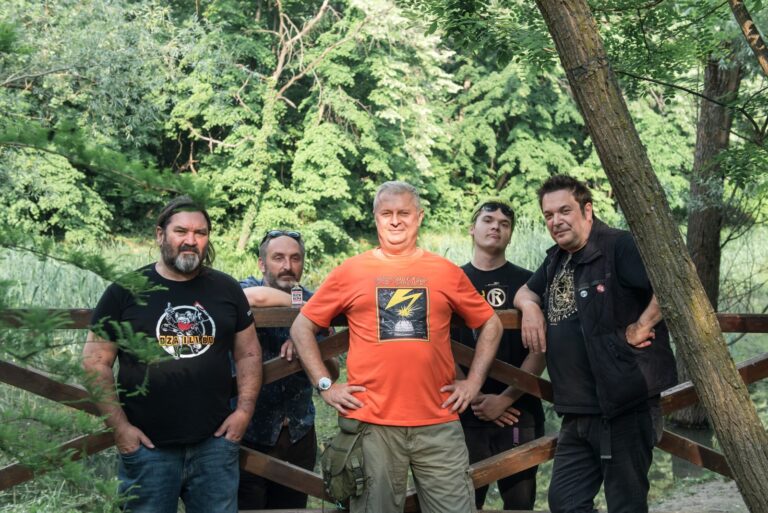 dr Pop slavi šezdeseti… a Atheist Rap mu sprema rođendansku pank žurku