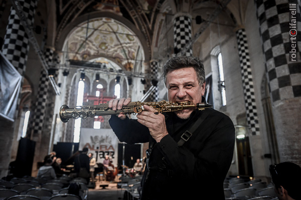 Tino Trakana pred koncert na BJF: Istraživanje različitih muzičkih svetova čini me živim